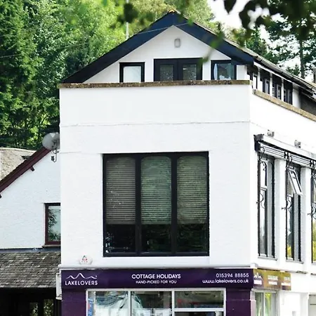 Windows * Ambleside